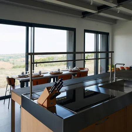 住宿加早餐酒店 Panevi