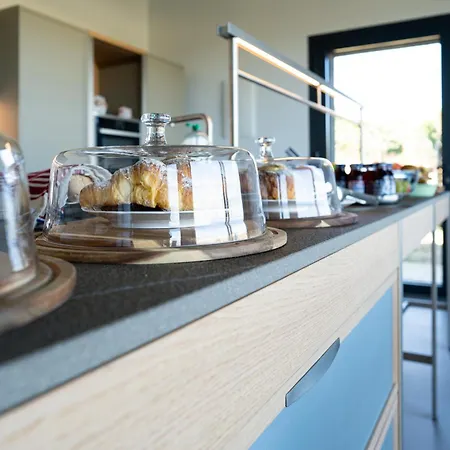 Bed & Breakfast Panevi 3*